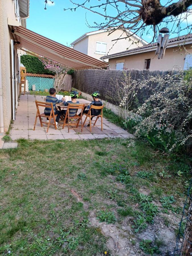 Dynamique Et Splendide Apartment Bourgoin-Jallieu Exterior foto