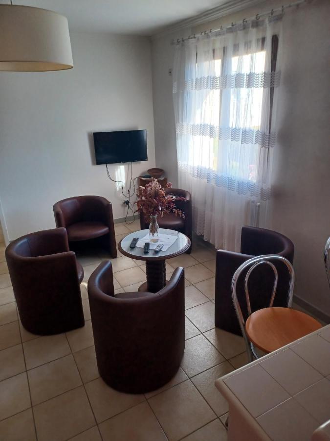 Dynamique Et Splendide Apartment Bourgoin-Jallieu Exterior foto